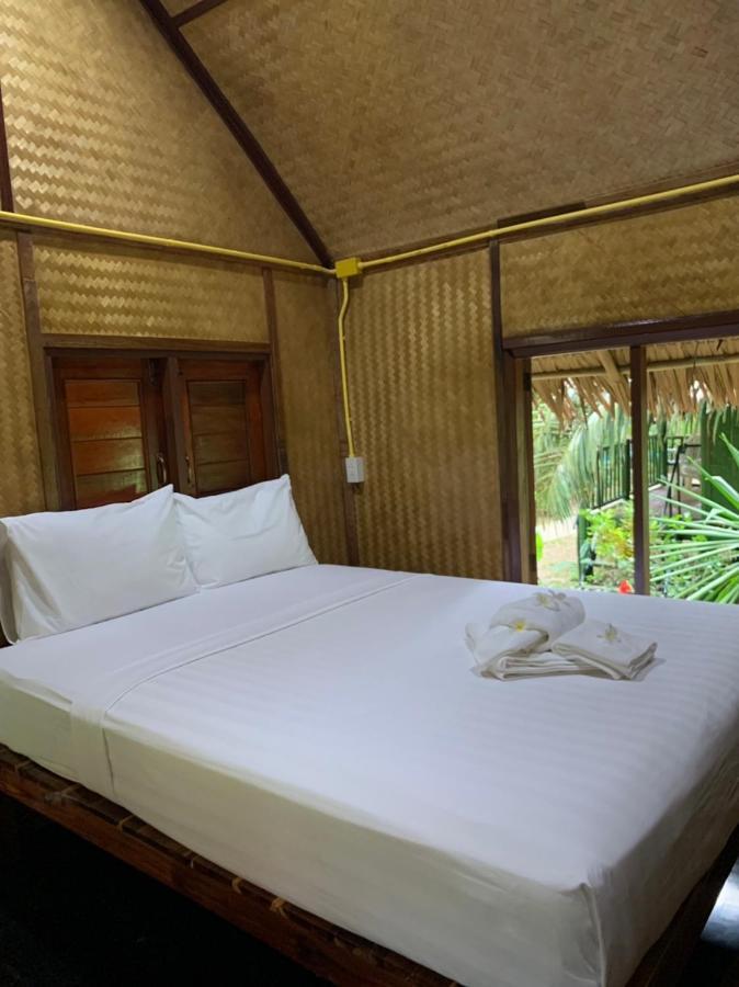 Khaosok Bamboo Huts Resort Khao Sok National Park Exterior photo